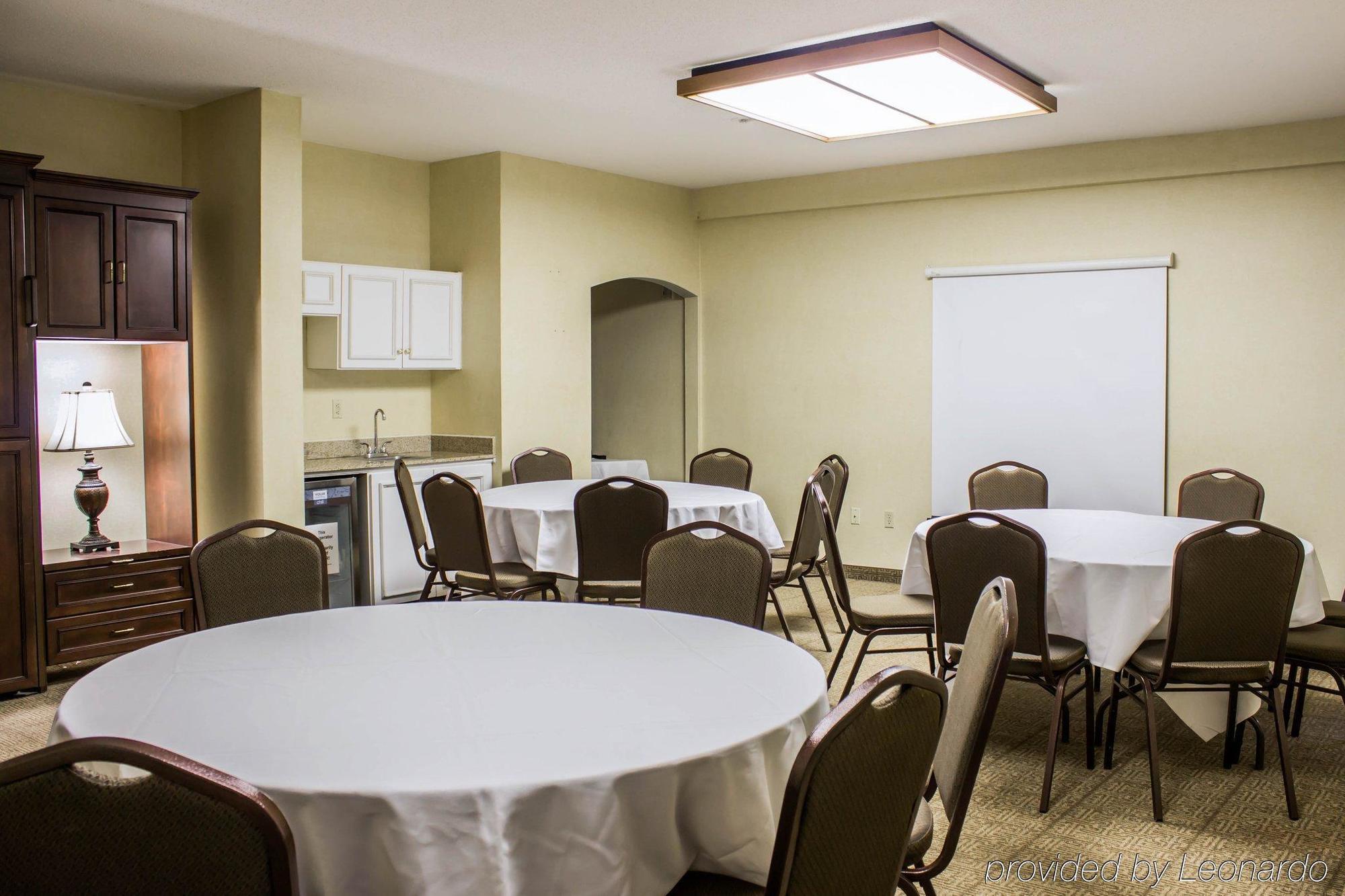 Four Points By Sheraton Greensboro Airport Esterno foto