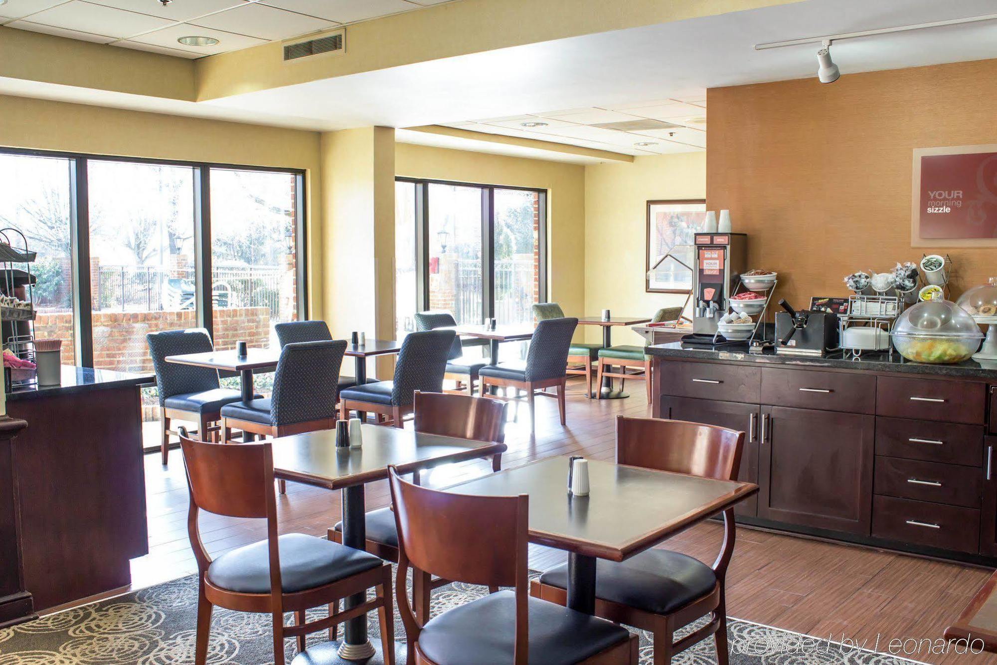 Four Points By Sheraton Greensboro Airport Esterno foto