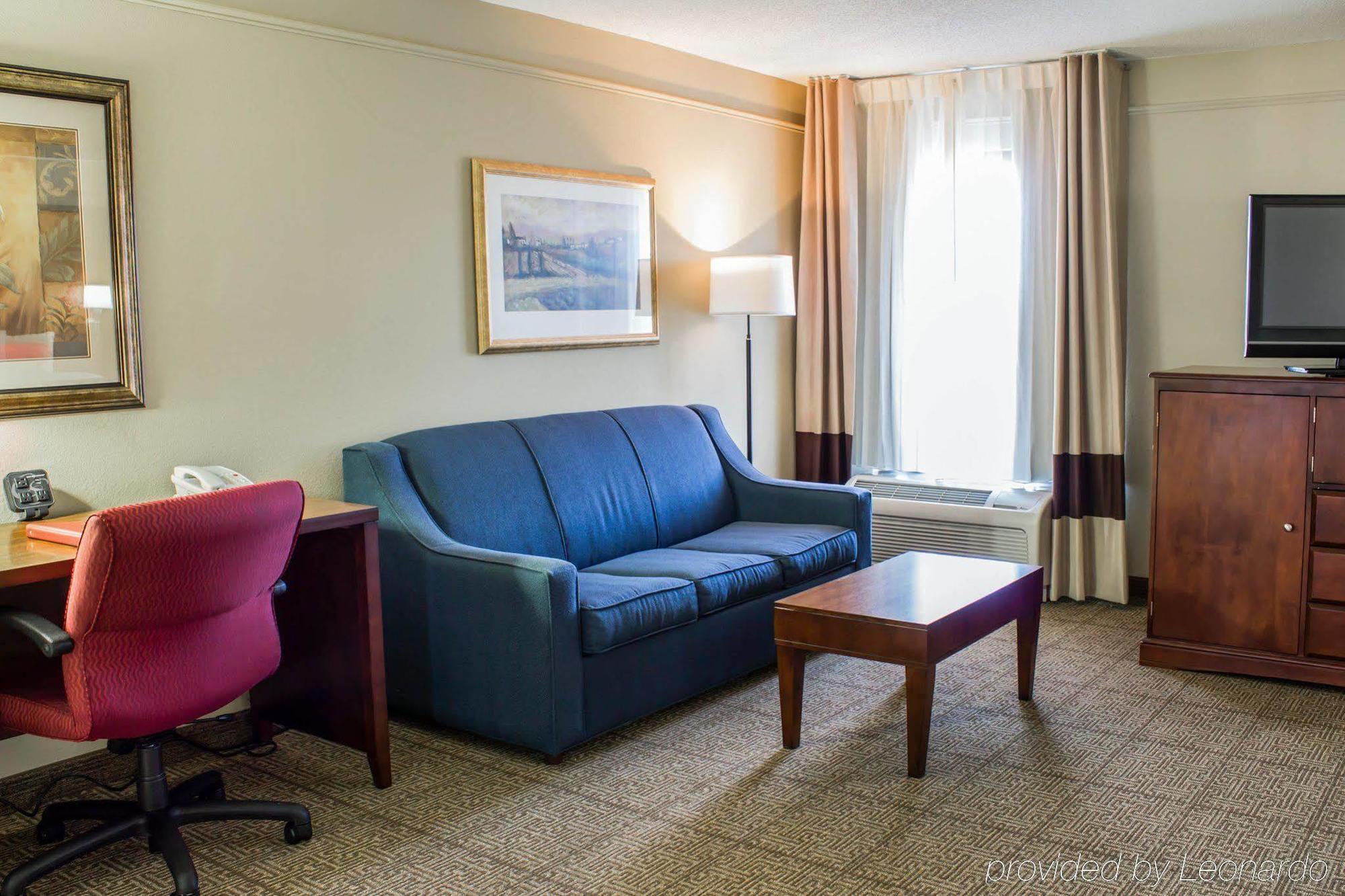 Four Points By Sheraton Greensboro Airport Esterno foto