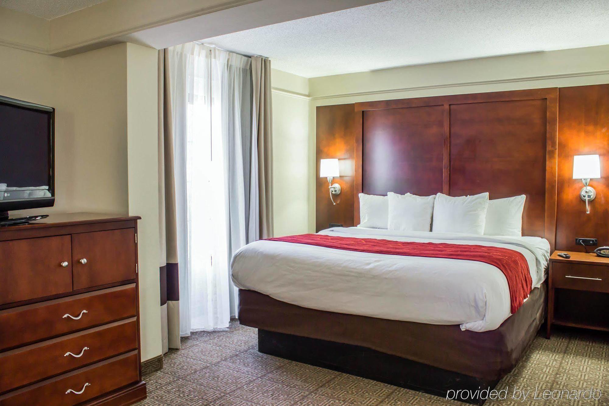 Four Points By Sheraton Greensboro Airport Esterno foto