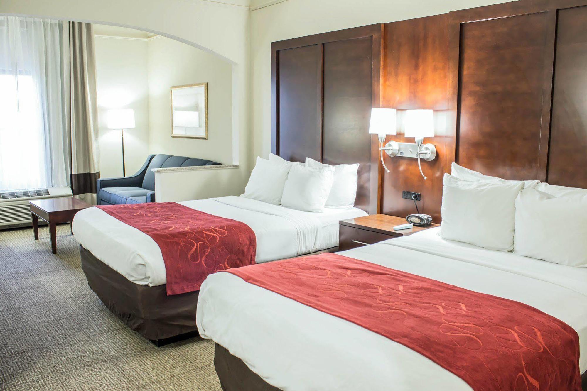 Four Points By Sheraton Greensboro Airport Esterno foto
